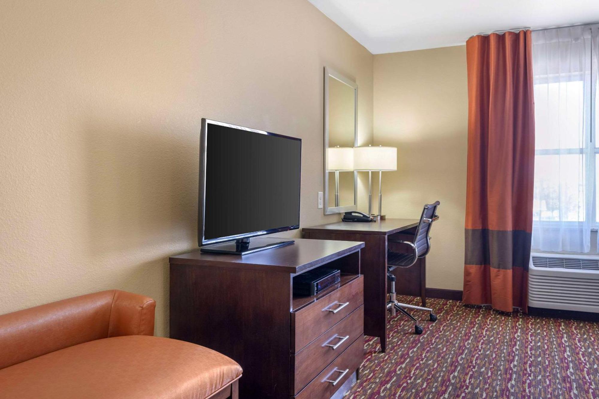 Comfort Inn & Suites Артижа Экстерьер фото