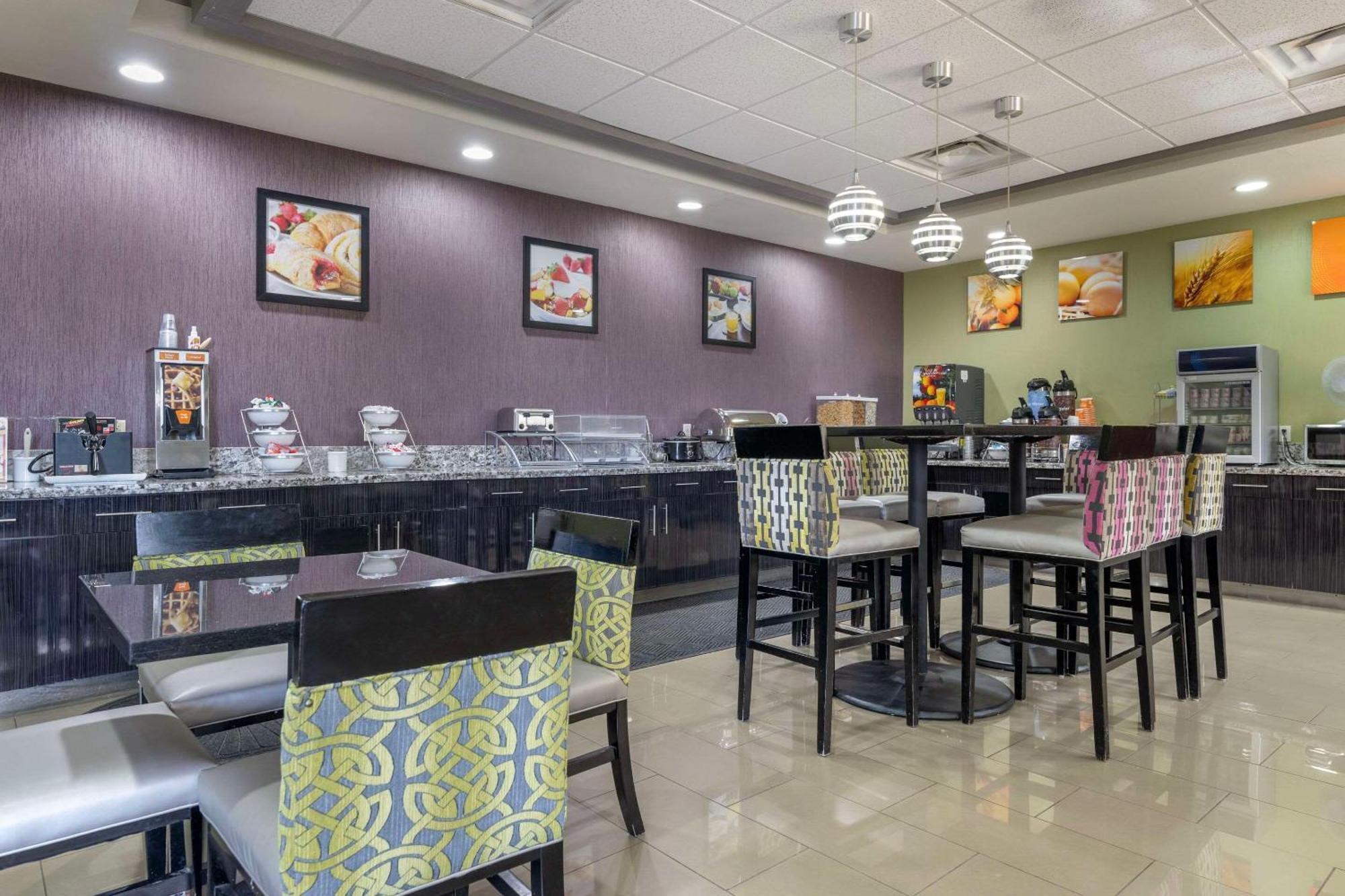 Comfort Inn & Suites Артижа Экстерьер фото